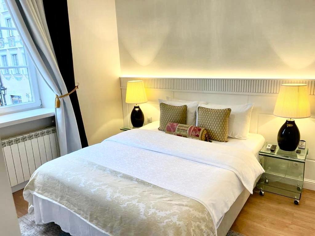 Luxury Apartments Mondrian Market Square III Warszawa Rom bilde
