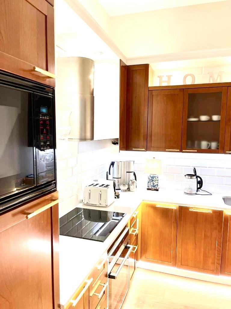Luxury Apartments Mondrian Market Square III Warszawa Rom bilde