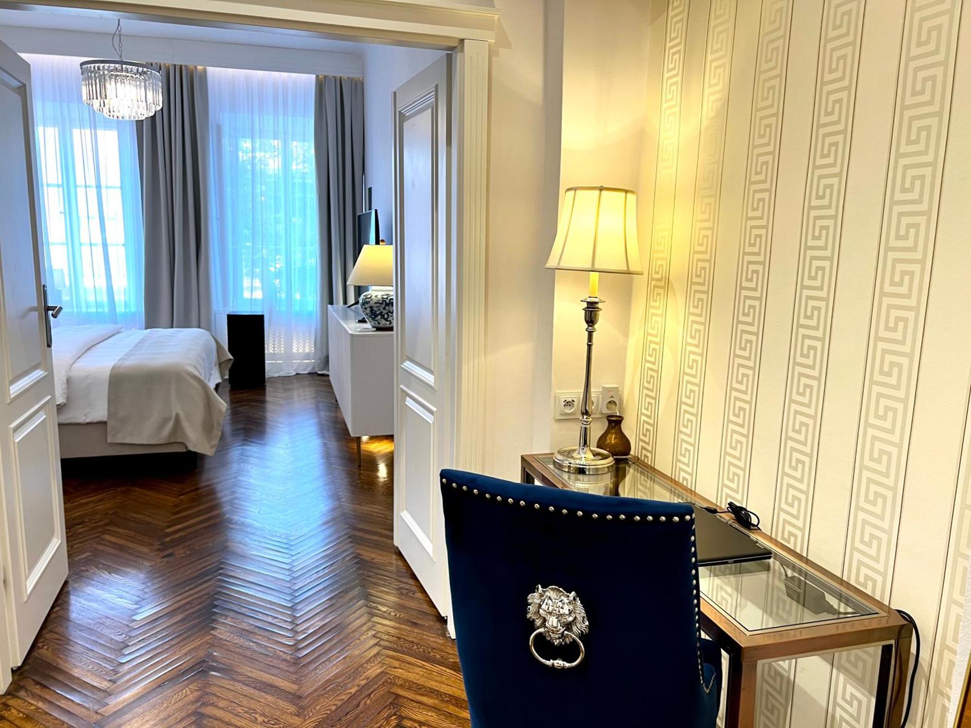 Luxury Apartments Mondrian Market Square III Warszawa Rom bilde