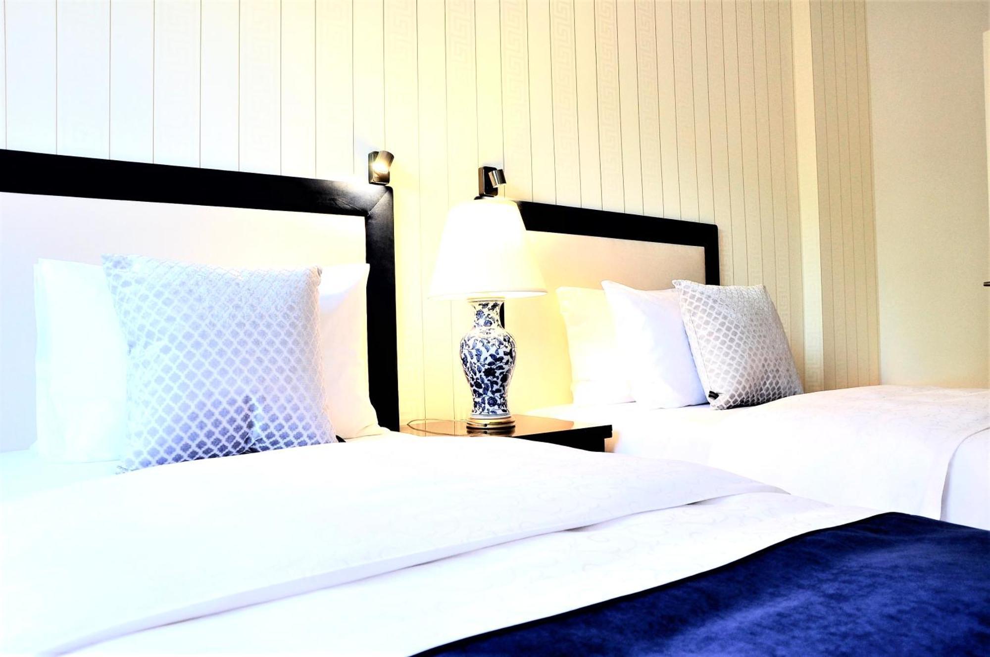Luxury Apartments Mondrian Market Square III Warszawa Rom bilde