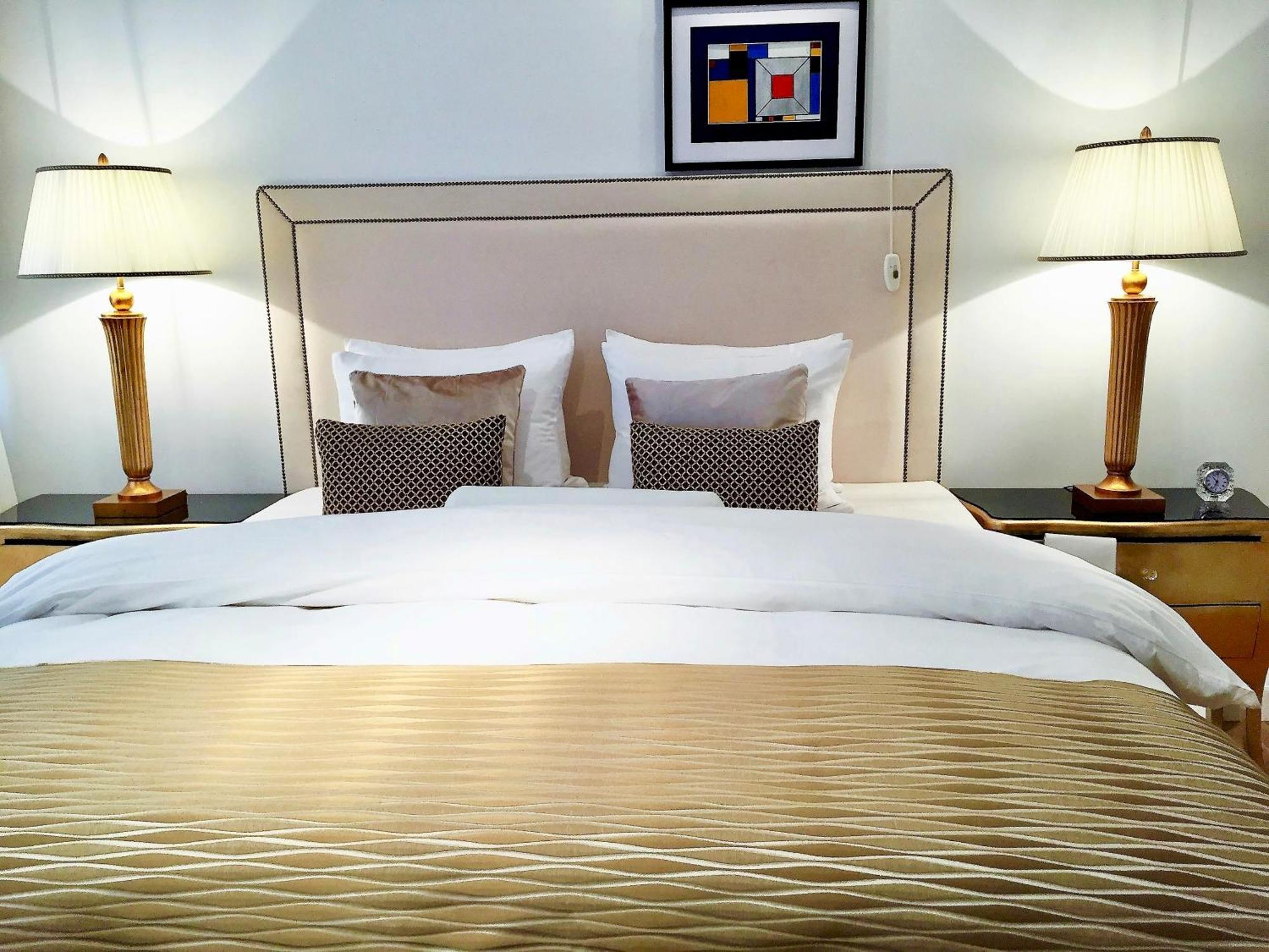 Luxury Apartments Mondrian Market Square III Warszawa Rom bilde